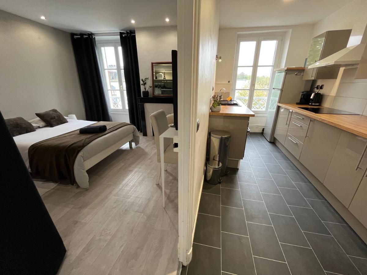 Le Logis Cantilien Lamorlaye-Chantilly Bagian luar foto